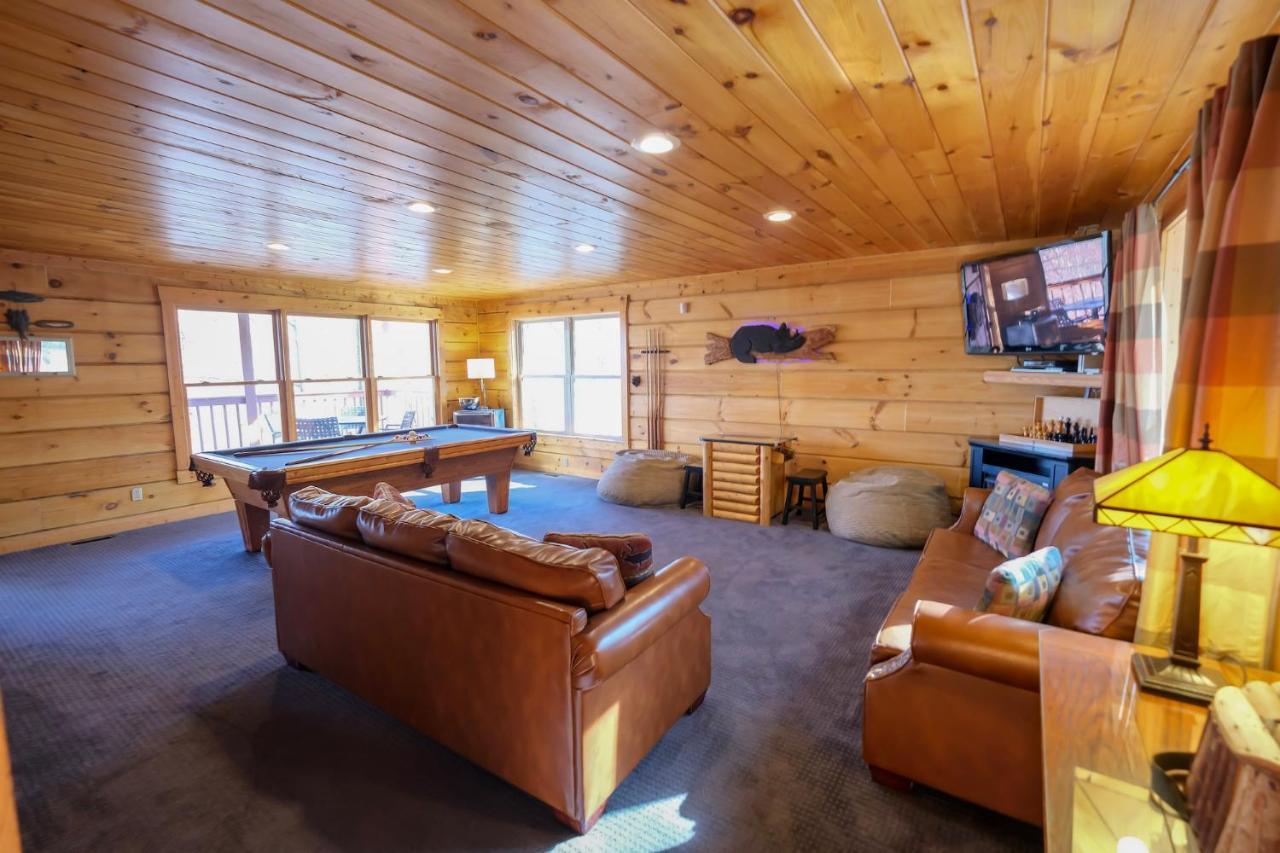 Lazy Bear Lodge Gatlinburg Exterior foto